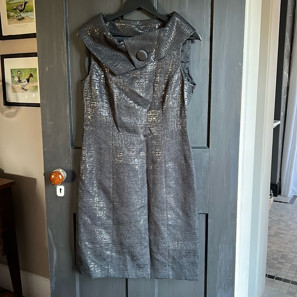 Tahari shift dress with boat neck collar detail